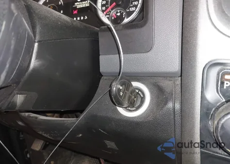 2016 Ram 1500 Express из США, поврежденный, VIN 1C6RR7FT2GS294725